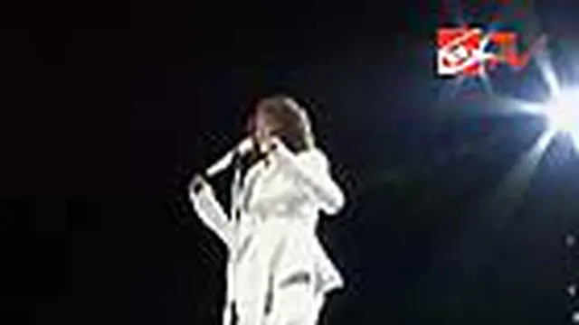 Album Whitney Terjual 64 Ribu Kopi