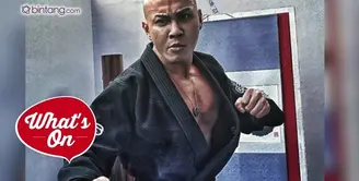 Deddy Corbuzier mengkritik pedas sebuah acara yang baru saja mendapatkan penghargaan.