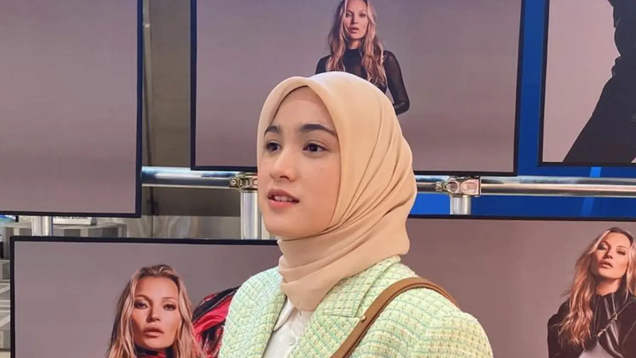 Inspirasi Gaya Hijab Simpel Ala Cut Syifa, Tetap Cantik Nggak Perlu Banyak Gaya