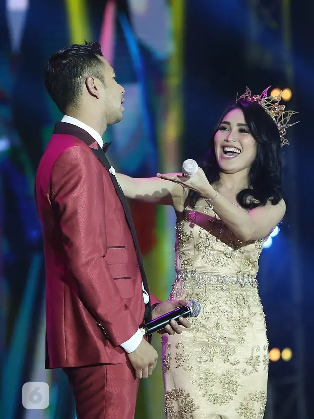 [Bintang] Ayu Ting Ting dan Raffi Ahmad