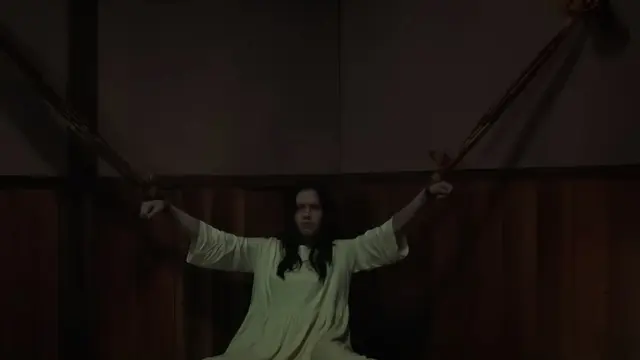 Salah satu adegan film Iblis Dalam Darah. (Foto: Dok. Helroad Production)