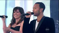 Single Baru, Kelly Clarkson Gandeng John Legend