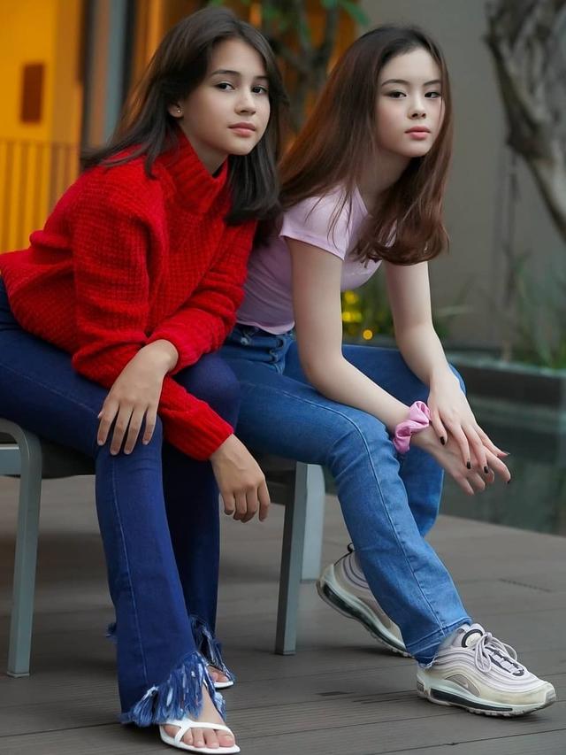 Dekat Sejak Kecil, Ini 6 Potret Persahabatan Sandrinna Michelle dan Clarice Cutie