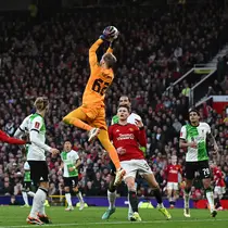 Momen Manchester United (MU) saat mengalahkan Liverpool pada perempat final Piala FA 2023/2024 di Old Trafford hari Senin (18/03/2024) dini hari WIB. (PAUL ELLIS / AFP)