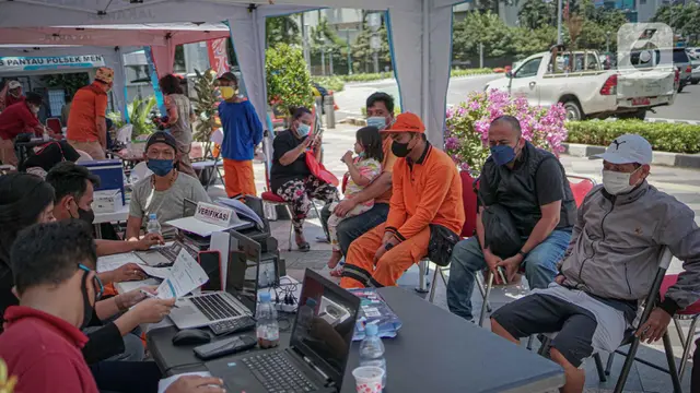 Vaksinasi Booster Presisi di Bundaran HI