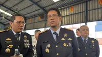 Menkeu Purbaya Yudhi Sadewa inspeksi mendadak (sidak) ke Posko Bea Cukai di kawasan Pelabuhan Tanjung Priok, Jakarta Utara, pada Senin (13/10/2025). (Foto: Liputan6.com/Tira Santia)