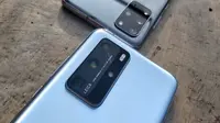 Samsung Galaxy S20 Plus Vs Huawei P40 Pro. Liputan6.com/iskandar