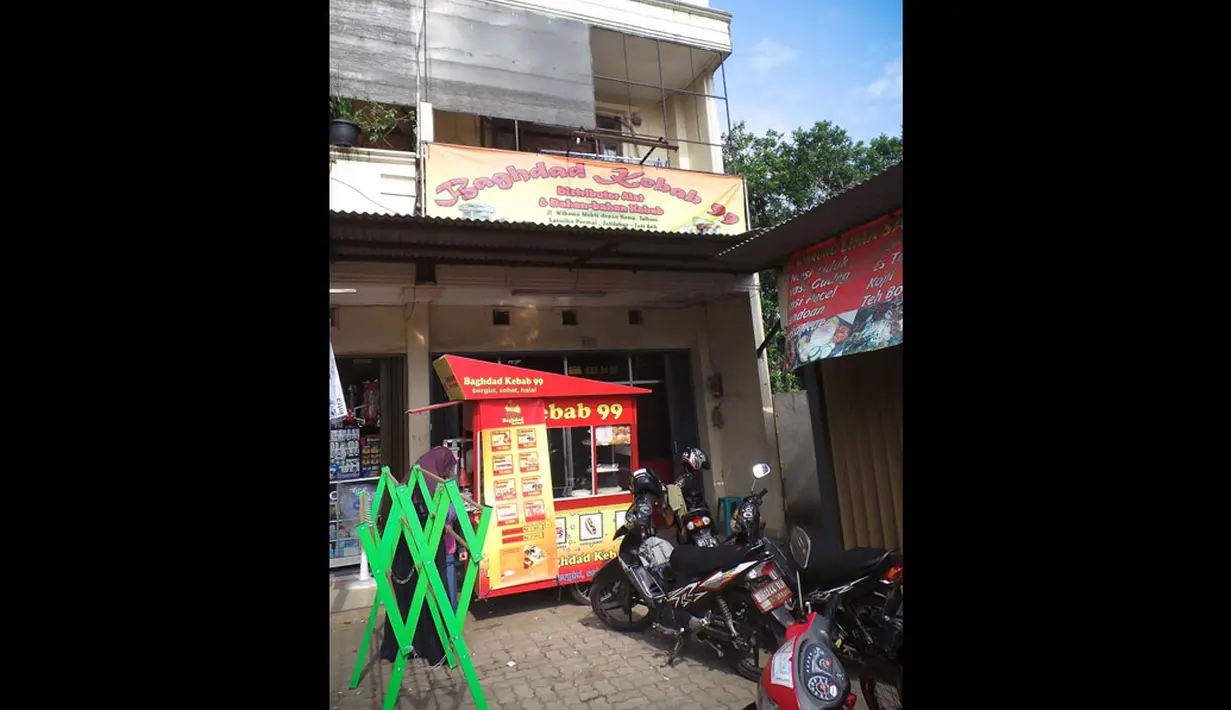Minggu (10/8/2014) siang, lokasi penangkapan terduga teroris di kawasan Jatiasih, Kota Bekasi, sudah terlihat sepi. (Liputan6.com/Faizal Fanani)