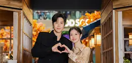 Kim Seon-ho dan Go Youn-jung hadir di Jakarta. Dok. Netflix