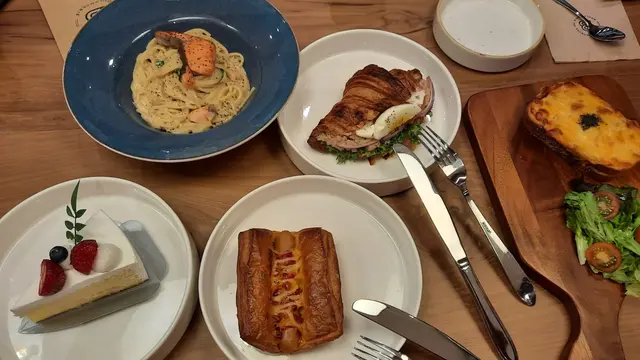 Beberapa menu di Paris Baguette