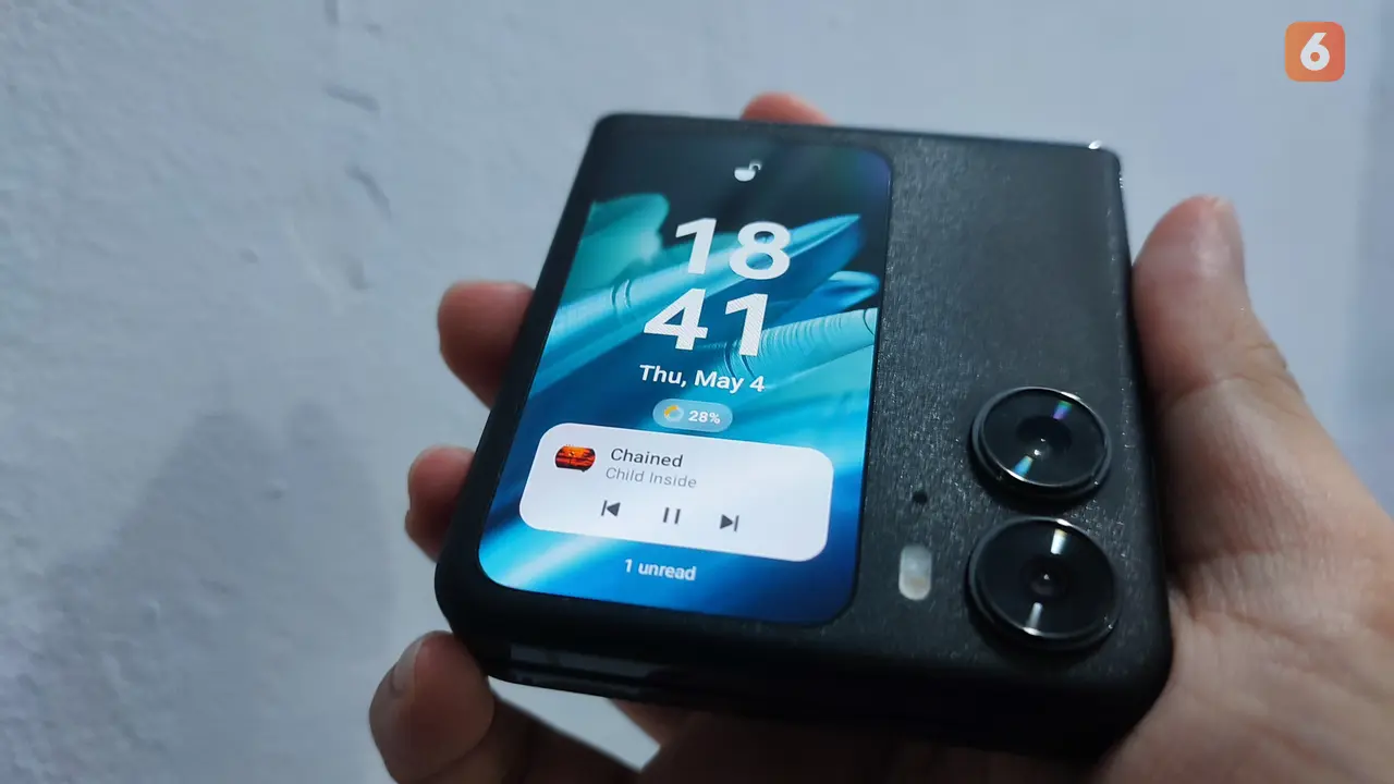 Oppo Find N2 Flip (Liputan6.com/Giovani Dio Prasasti)
