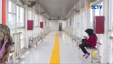 Kipas angin, alat pemadam kebakaran, dan sejumlah fasilitas telah terpasang di Transjakarta koridor 13. Toilet pun telah tersedia. 