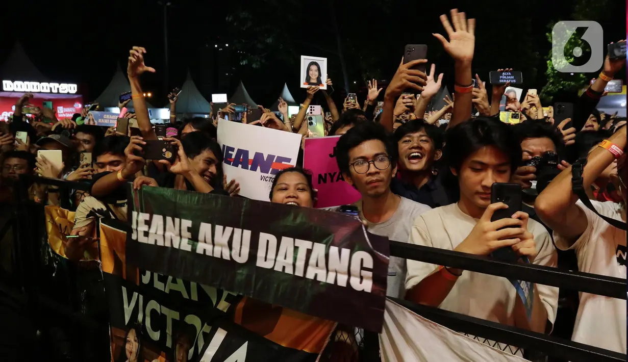 Antara lain, Reality Club, Inul Daratista, Tipe-X, Pemuda Tersesat Music, Club Dangdut Racun, dan masih banyak lagi. (Liputan6.com/Helmi Fithriansyah)