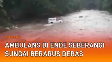 Momen menyayat hati terekam dan viral di media sosial. Sebuah ambulans nampak berada di bibir sungai berarus deras dan hendak melintas. Ambulans membawa jenazah warga yang meninggal di Malaysia.