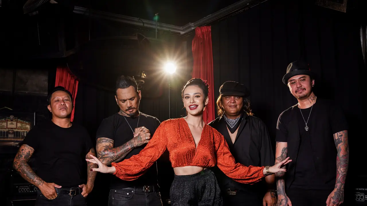 Vlaminora, Band Jerinx SID dan Nora Alexandra