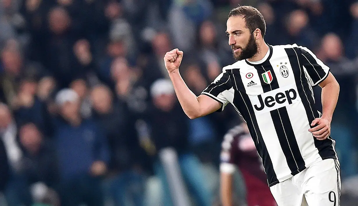 3.	Gonzalo Higuaín (Juventus) - 24 Gol (EPA/Alessandro Di Marco)