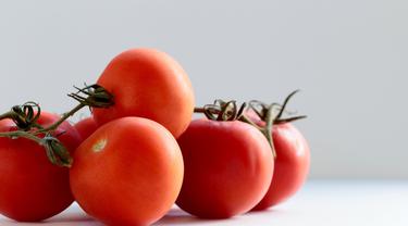 7 Manfaat Masker Tomat Dan Cara Mudah Membuatnya
