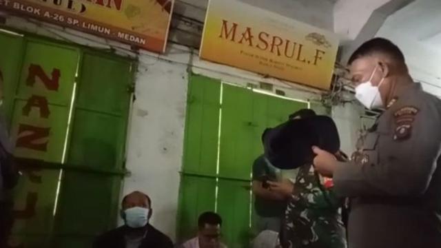 Perampok Bersenpi Beraksi di Pasar Simpang Limun Medan, 5 Kg ...
