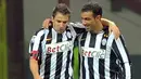 Alessandro Del Piero (kiri) dan Fabio Quagliarella, dua pencetak gol kemenangan Juventus atas AC Milan pada partai lanjutan Serie A di San Siro, 30 Oktober 2010. AFP PHOTO/GIUSEPPE CACACE