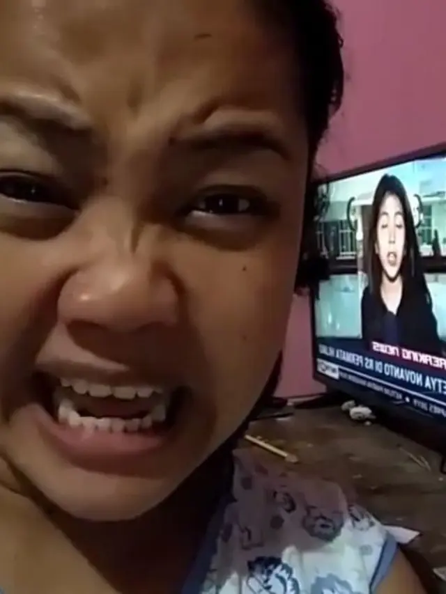 [Bintang] Video Wanita Bicara Soal Kesaktian Setya Novanto, Kocak Abis!