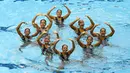 Tim renang indah Indonesia beraksi di nomor Team Technical & Free Routine SEA Games 2015. (Bola.com/Arief Bagus)