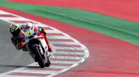 Andrea Iannone berhasil juara MotoGP Austria (JOE KLAMAR / AFP)