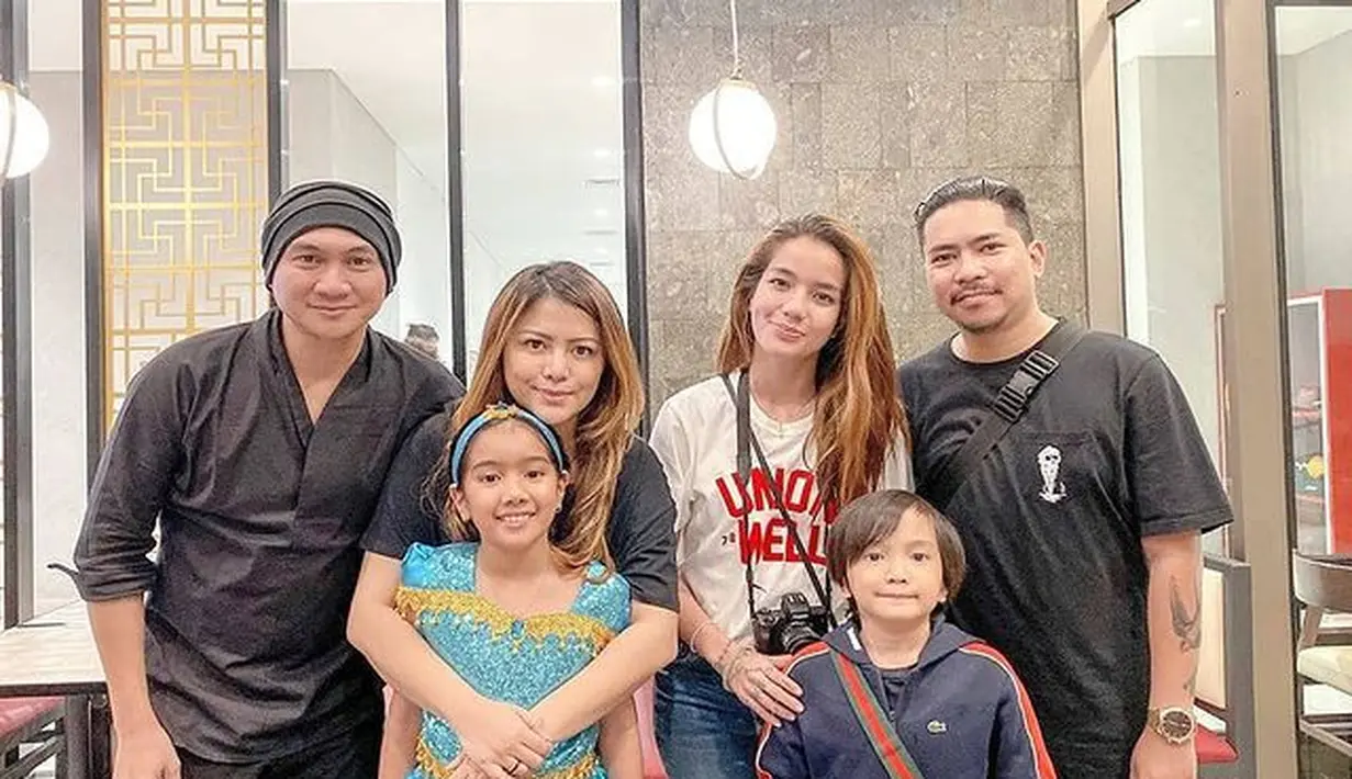 Mendapat Banyak Pujian, Potret Kompak Sheila Marcia dan Wina Natalia