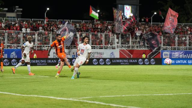 Diego Michiels dan Diego Martinez - Malut United Vs Borneo FC Samarinda di BRI Liga 1 2024/2025