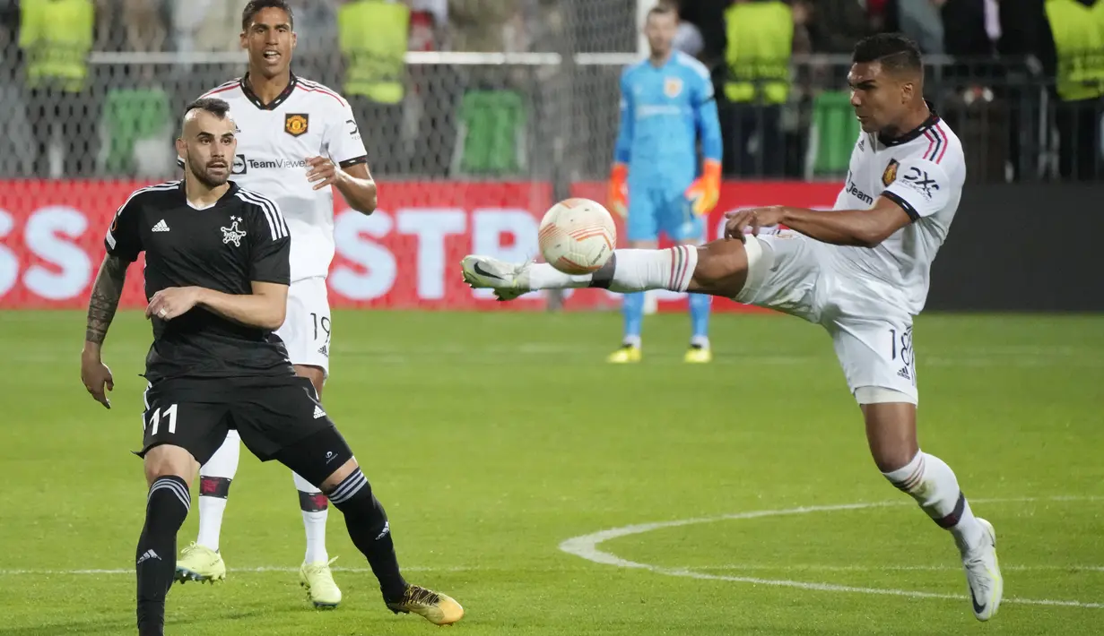 Berkat hasil ini, Manchester United untuk sementara menempati peringkat dua klasemen Grup E dengan poin 3. Sementara itu, Sheriff yang juga mengoleksi poin 3 menduduki posisi ketiga. (AP/Sergei Grits)