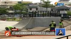 Sepi dan tak banyak kegiatan, RTH Kalijodo mulai berbenah. Sementara seorang pengunjung mengaku masih nyaman bermain papan luncur di tempat tersebut.