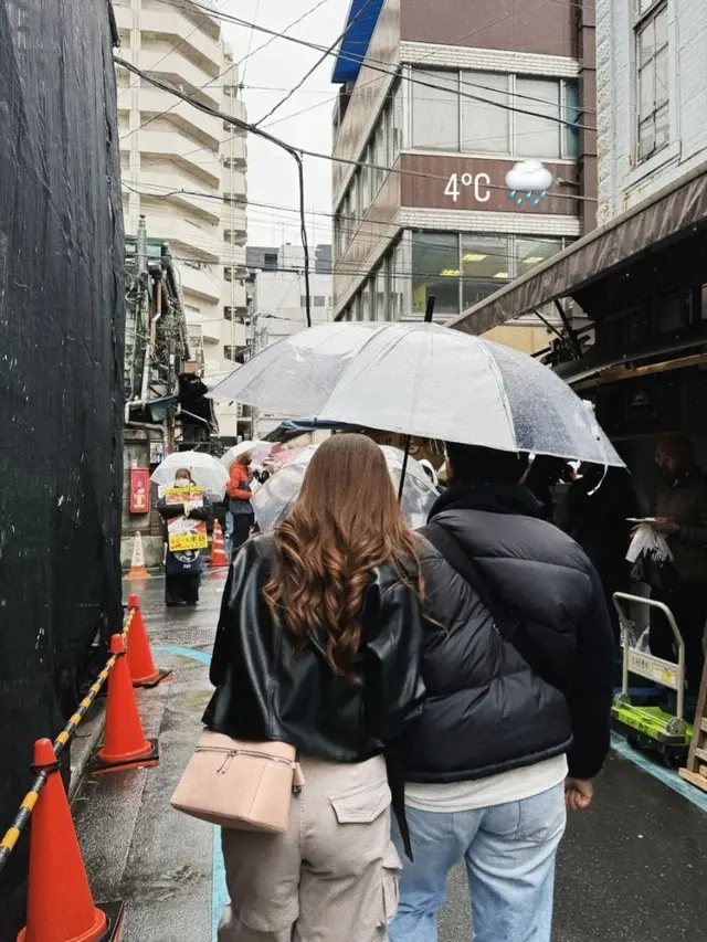 Aaliyah Massaid dengan tas mewah (Instagram/aaliyah.massaid)