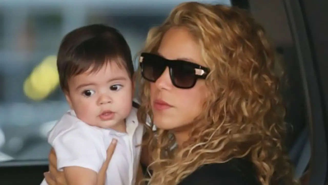 Shakira dan Anaknya