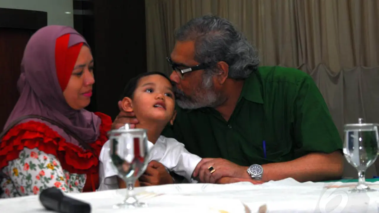 Sembuh, Iqbal Tak Bersama Ibunya Lagi
