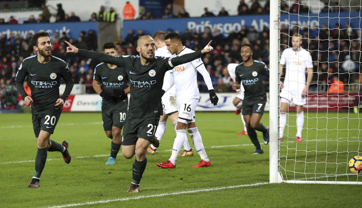 6. David Silva (Manchester City) - Gelandang Kanan.(AP/Nick Potts)