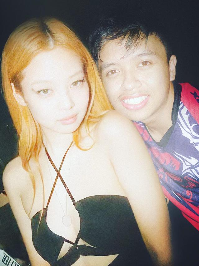 6 Editan Foto Pria Bareng Artis Cewek Korea Ini Imajinatif, Halu Banget