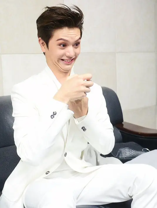 Sungjae BTOB adalah satu idol Korea Selatan yang punya wajah tampan. Beginilah jadinya jika ia memasang ekspresi wajah konyol. (Foto: koreaboo.com)