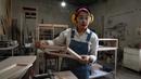 Tukang kayu Iran Sahar Biglari bekerja di bengkelnya di Teheran, Iran, 12 Maret 2023. Sahar, mantan guru matematika dan fisika di Iran telah mendobrak tabu untuk menjadi tukang kayu selebritas. (AP Photo/Vahid Salemi)
