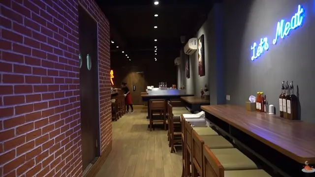 7 Potret Mewah Restoran Steak Uya Kuya, Berkonsep Jepang