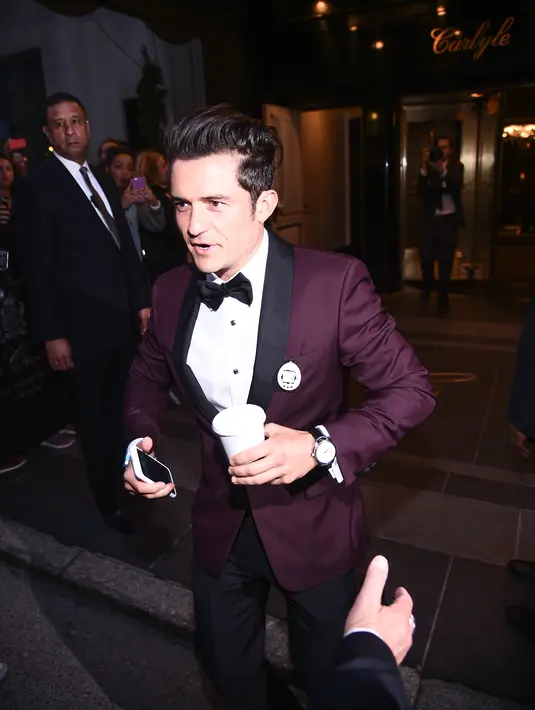 Rumor tersebut berhasil dirangkum oleh laman TMZ. Sontak saja kabar tersebut membuat publik terkejut. Pasalnya, Orlando Bloom adalah kekasih Katy Perry. Bahkan mereka akan menikah dalam waktu dekat. (AFP/Bintang.com)