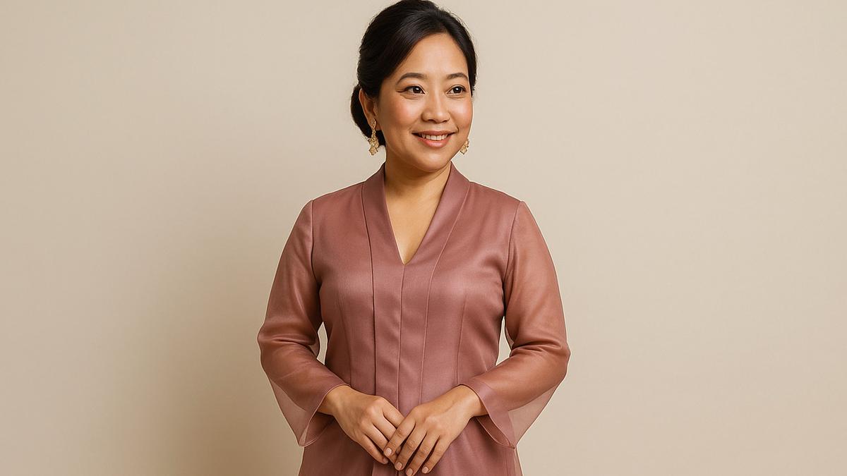 9 Tips Memilih Kebaya untuk Orang Pendek agar Terlihat Tinggi