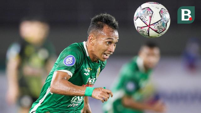 Foto: Irfan Jaya Cetak Brace Buat Kemenangan PSS Sleman, Dejan Antonic Happy