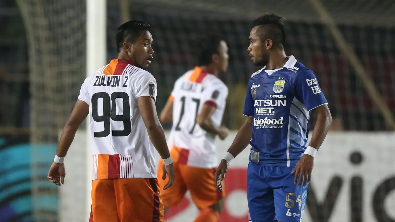 Zulvin Zamrun dan Zulham Malik Zamrun_(Arief Bagus/Bola.com)