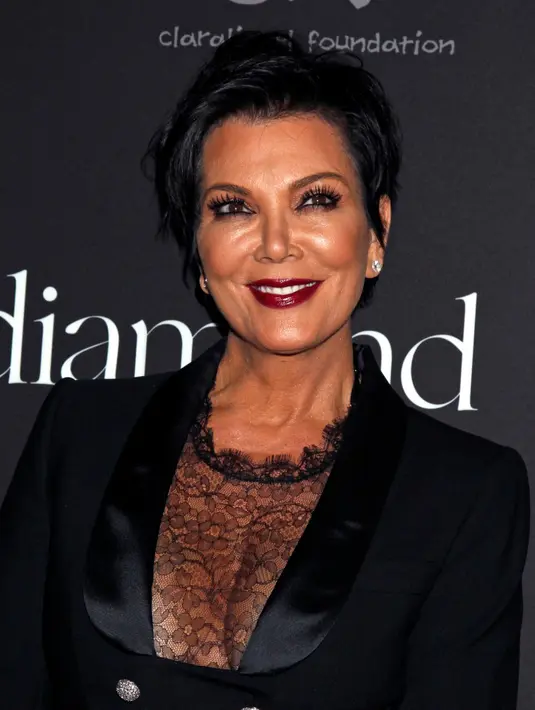 Sangkin terkejutnya atas kedatangan Kris Jenner, Jennifer Lawrence hampir hilang kesadaran. (Bintang/EPA)