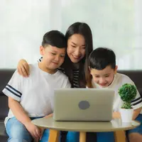 Ilustrasi gentle parenting / Freepik by lifeforstock