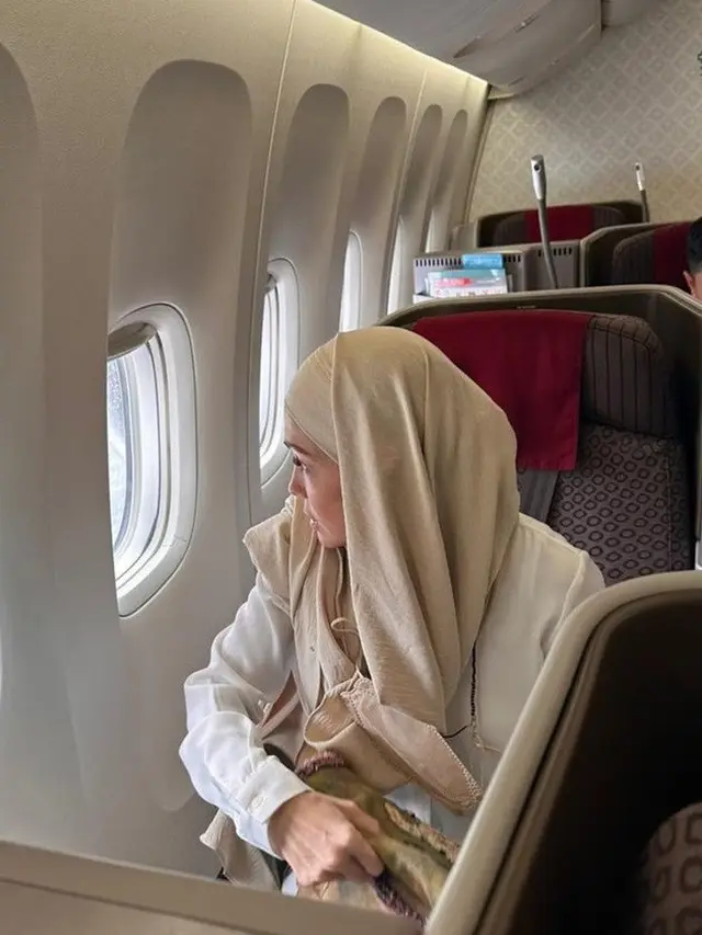 Mieke Amalia Berhijab