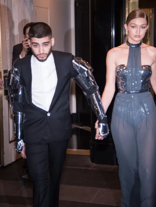 "Gigi dan Zayn kembali merajut hubungan asmara kembali, aku menyetujui hubungan keduanya," ungkap ayahanda Gigi. (AFP/Bintang.com)