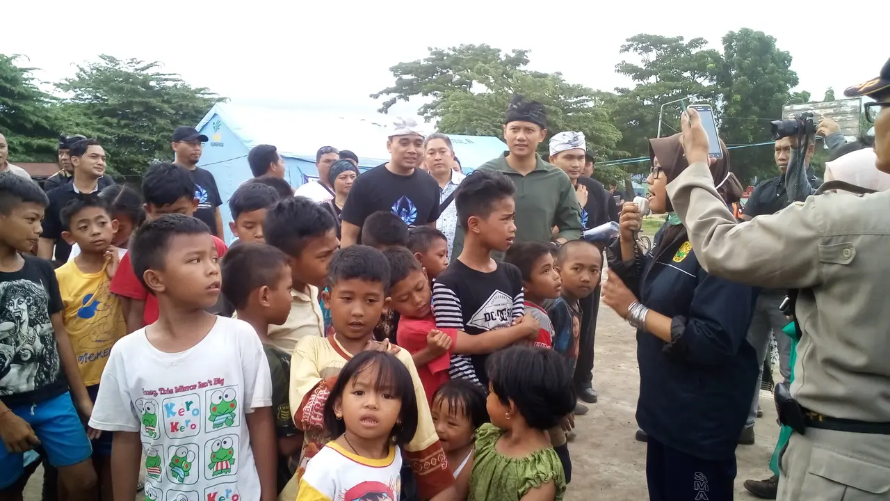 Nama Agus Harimurti Yudhoyono (AHY) menjadi salah satu bakal calon wakil presiden (cawapres) potensial mendampingi Presiden Jokowi bila kembali maju di Pilpres 2019.