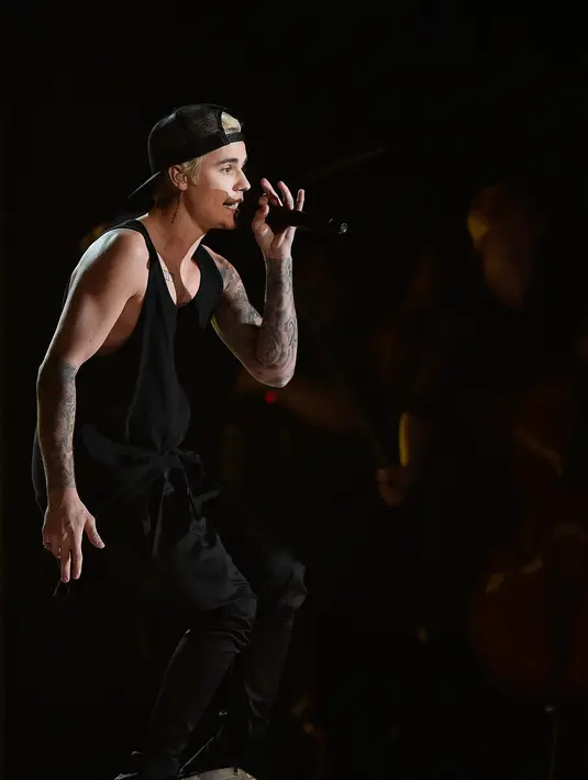 Justin Bieber kini menjadi artis pertama yang berhasil pecahkan rekor 10 miliar penonton video clipnya di album yang bertajuk Purpose. (AFP/Bintang.com)