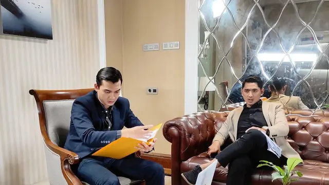 Jadi Asisten Arya Saloka di Sinetron, Ini 6 Potret Aktor Ikbal Fauzi