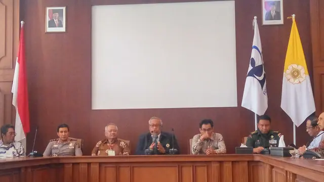 Guru Besar UGM